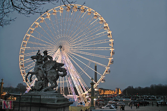 Christmas lights in Paris